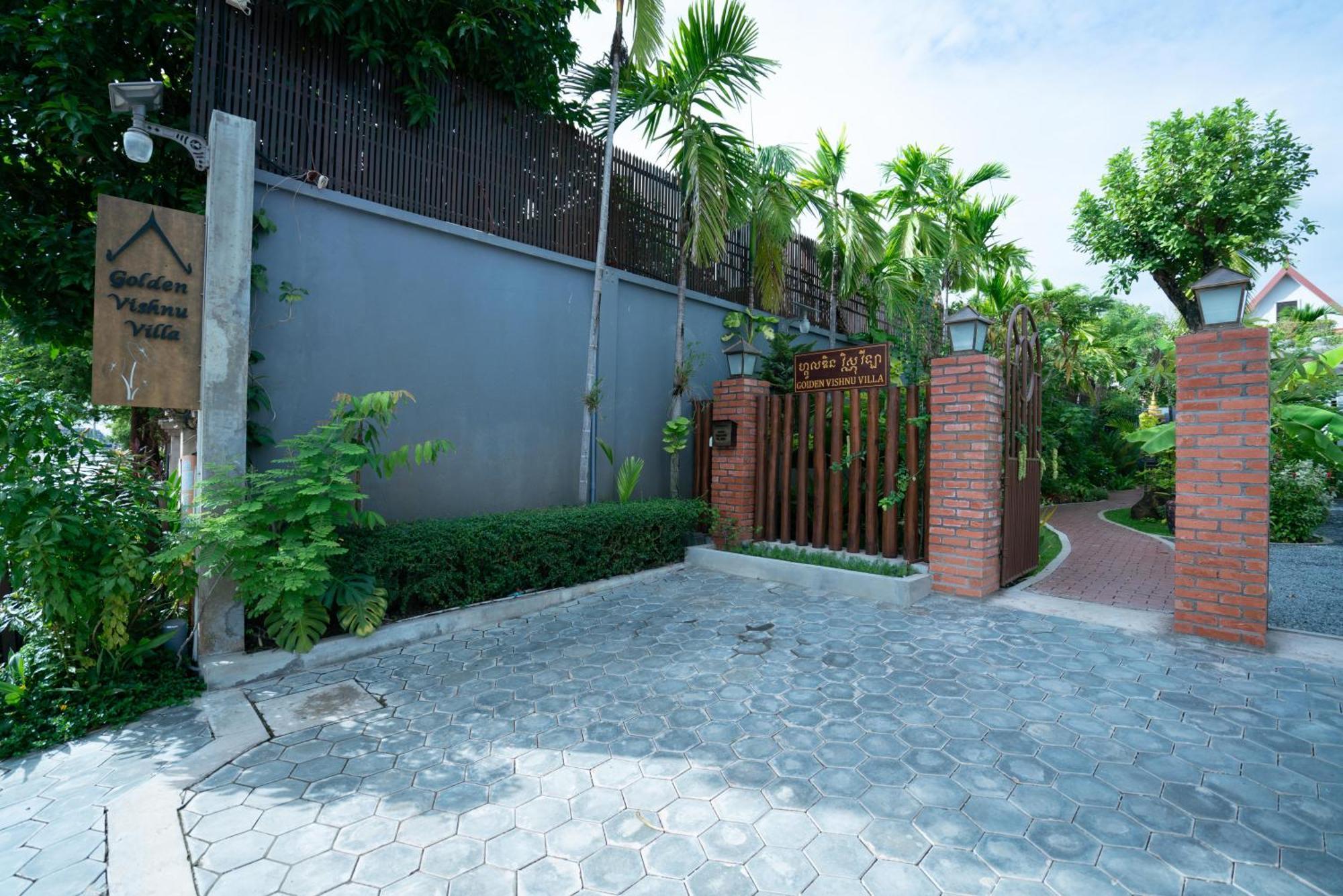 Golden Vishnu Villa Siem Reap Exterior photo