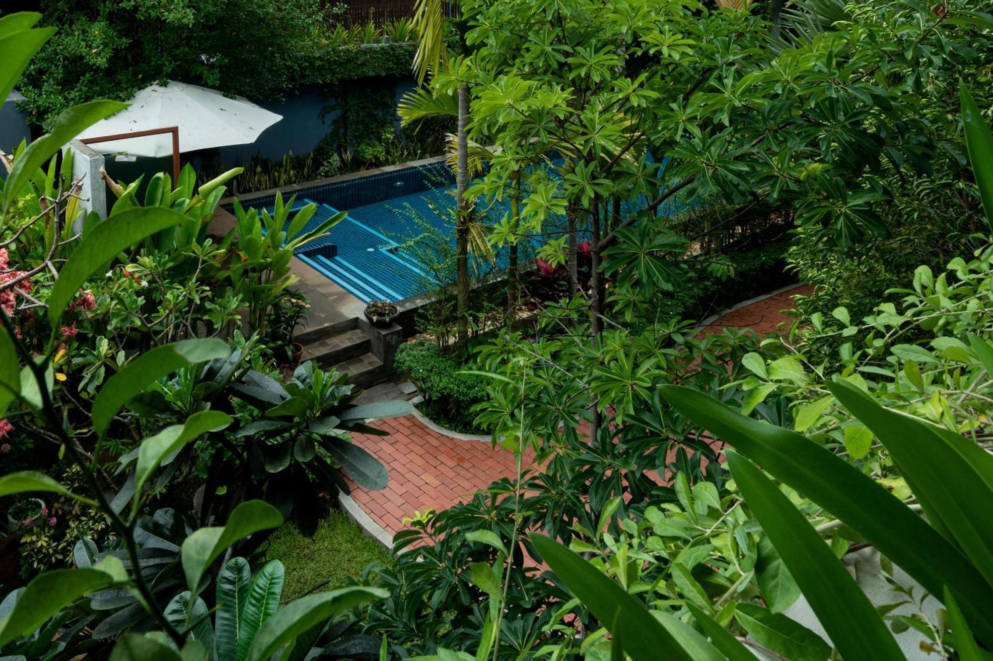 Golden Vishnu Villa Siem Reap Exterior photo