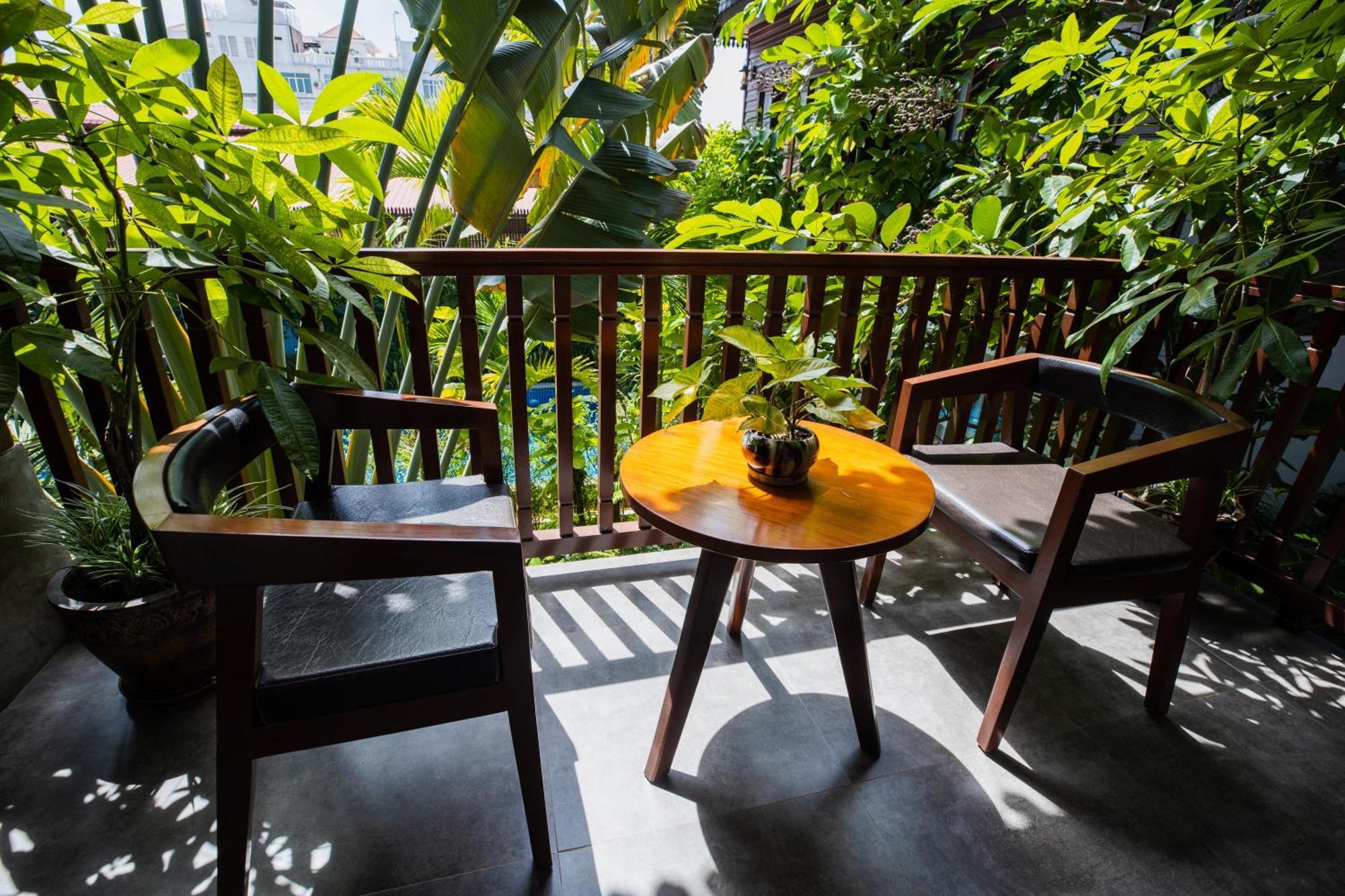 Golden Vishnu Villa Siem Reap Room photo