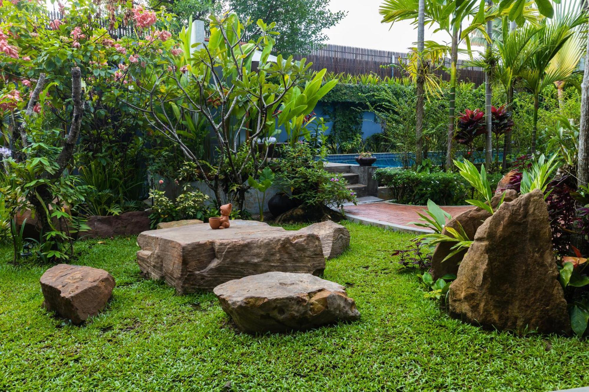 Golden Vishnu Villa Siem Reap Exterior photo